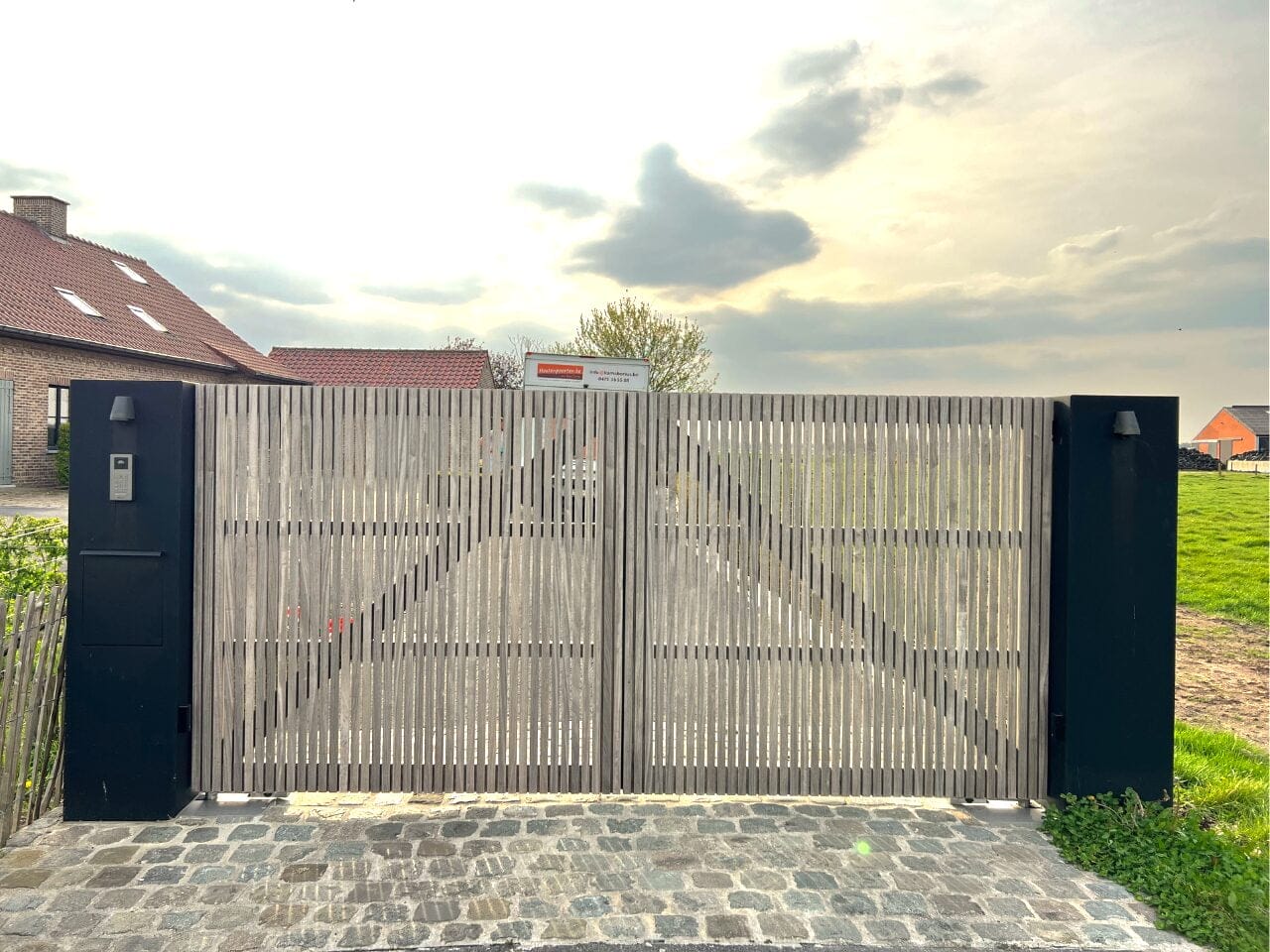 DUBBELE DRAAIPOORT KAMA MAYA